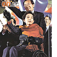 06年11月仍任總統