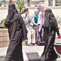 埃及女性須遵守宗教規條。	資料圖片