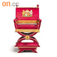 紅絲綢面椅子19-38萬港元