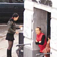 妓女協會指當局的反賣淫行動屬歧視。圖為哥本哈根街頭的妓女。	資料圖片