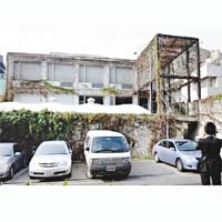 警方去年上門搜查篠山的事務所及寓所。 (資料圖片)