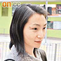 陳小姐 護士<br>「好多食物都係內地入口，好難避免唔買。買時會聞下香唔香。」