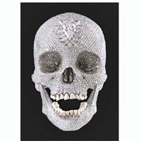 赫斯特的鑲鑽骷髏頭作品，曾以近七億港元售出。(資料圖片）