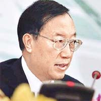 出事官員<br>張志忠<br>首都機場集團原董事長、民航局運輸司原司長今年五月涉受賄被刑拘
