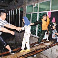 貴州  營救被困民眾