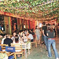 當局將針對三里屯等酒吧街進行整治。	資料圖片