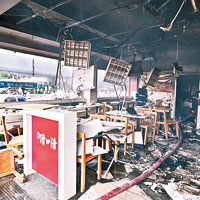 餐館煤氣爆炸兩人傷