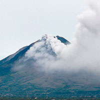 印尼火山爆發疏散6000人
