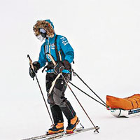 英少年創舉滑雪18日抵南極點