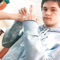 16歲男生捅死女同窗