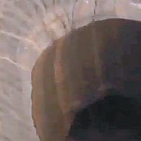 西伯利亞驚現262呎神秘巨洞