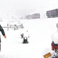 新疆提早暴雪跌破0℃