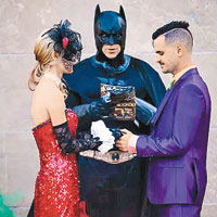 蝙蝠俠為小丑證婚
