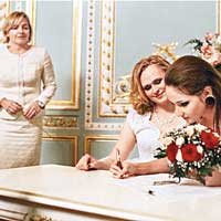 俄女同志走法律罅結婚