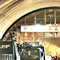 福建在建隧道倒塌 困21工人
