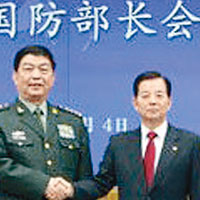 華防長訪南韓 反對美部署THAAD