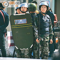 和田又恐襲 土彈炸警