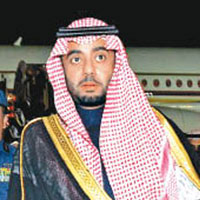 沙特王子涉逼男助手手淫