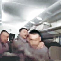 搭霸王火車毆職員  9人被捕罰款