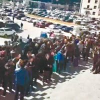 遼寧交警亂抄牌抽佣 900車主圍政府大樓抗議