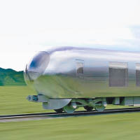 日本新列車光滑  表面如鏡映風景