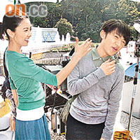  王祖藍與薛凱琪拍外景之餘，公然在香港動植物公園「打」情罵俏。