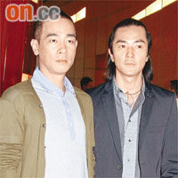  鄭伊健（右）與好友陳小春開工，分外有默契。