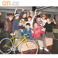   高皓正、啤梨（右三）及EO2分別演繹不同版本的主題曲。