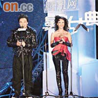 Eason及李玟分別奪得「港台年度最佳男／女歌手」，喜上眉梢。