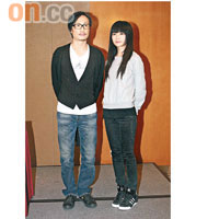 鄭中基與阿Sa以黑白灰色Tone召開記者會，低調又沉重。