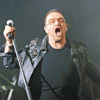 Bono對上一次的演出是去年七月的西班牙巡迴騷。