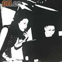 劉詩昆與鄧麗君的昔日合照。黑白圖片