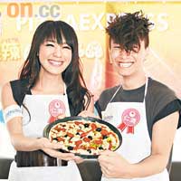  得陳柏宇教路，「地獄廚神」Ella的廚藝明顯有進步。