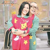  Bobby攬住好友宣萱合照，不怕傳緋聞。