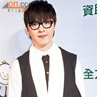 洪卓立學手語講衰嘢 