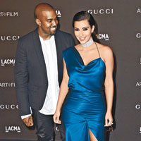 Kanye博生仔食蕉隊汽水