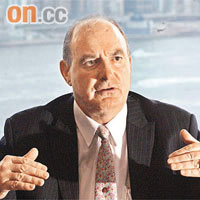 Owen Hegarty表示，未來智富能源業務將以黃金開採及勘探為主。