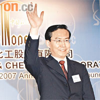 中石化母公司擬以612億元競購Addax。圖為董事長蘇樹林。