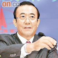 中遠國際王富田稱，將向母公司收購船舶服務新業務。
