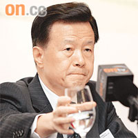 世房主席許榮茂表示，會將今年銷售目標上調。