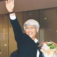 任志剛昨晚最後一次以金管局總裁身份向大家道別。（彭博社圖片)