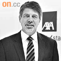 AXA香港行政總裁夏偉信鼓勵員工多陪家人。