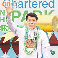 渣打香港行政總裁洪丕正認為，明年上半年之後，本港才有機會加息。