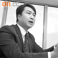 金利豐證券研究部董事黃德几