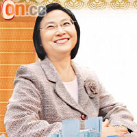 恒生減價爭中小企貸款。圖為副董事長梁高美懿。	（設計圖片）