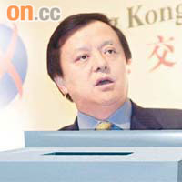 三隻新股無懼跌市，按計劃下周推介。圖為港交所行政總裁李小加。設計圖片