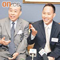李文俊（右）感激父親李運強（左）的鼓勵。	資料圖片