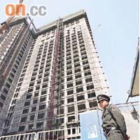 內地上月新增房貸減少，調控樓市政策漸見成效。