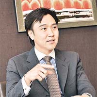 瑞士盈豐銀行趙善銓指，退休人士可提高債券基金的投資比重。