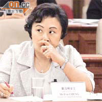 樓市熱爆<br>政府新增兩招規管樓花銷售，被批評為落藥過輕，難壓炒樓風。圖為運輸及房屋局局長鄭汝樺。	資料圖片